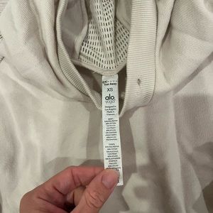 ALO YOGA hoodie size XS